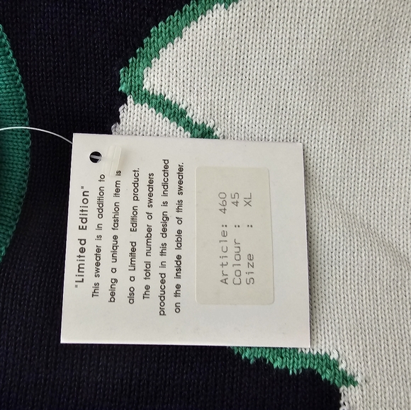 Sweater - Picture 9 of 9